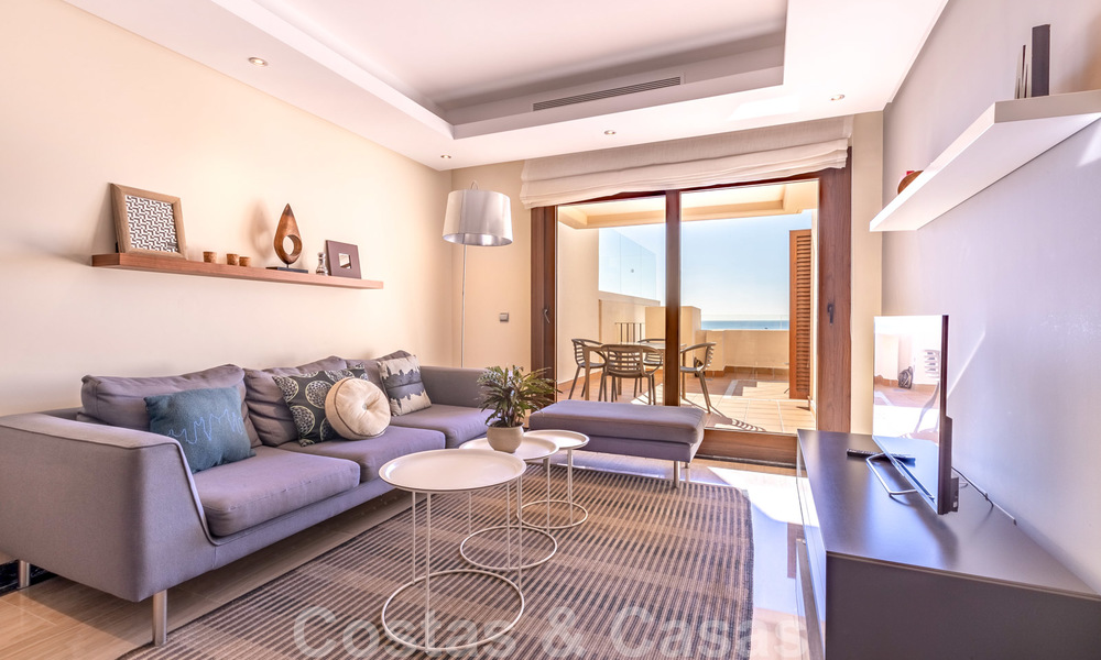 En Venta: Nuevos Apartmentos en primera linea de playa, Nueva Milla de Oro, Marbella - Estepona 25482