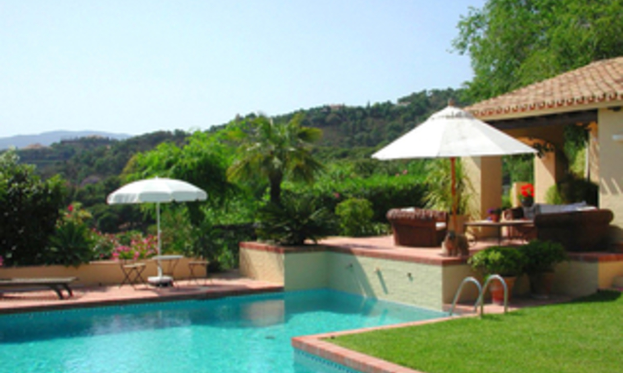 Villa con 2 casa de invitados en venta – Marbella – Benahavis 2