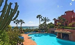 Apartamento ático en primera línea de playa en venta, Nueva Milla de Oro, Marbella – Benahavis 3