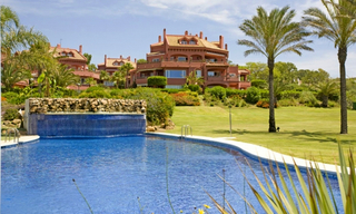 Apartamento en venta en complejo de primera línea de playa en Elvira - Marbella 4