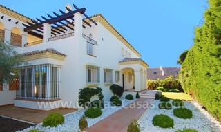 Villa de lujo en zona de playa a la venta en Marbella 11