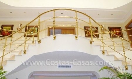 /db/huizen/129356257780_hall_stairs_108344.jpg.thumb.jpg