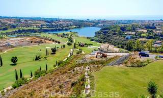 Apartamentos de lujo en el golf a la venta, Marbella - Benahavis 24007 