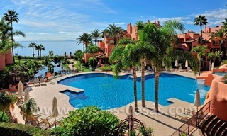 Ganga apartamento ático de lujo a la venta, complejo exclusive, primera línea de playa, La Milla de Oro, Marbella - Estepona 1