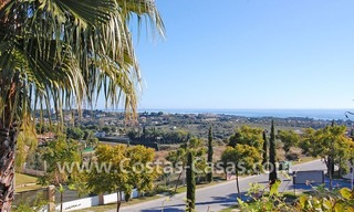 Ganga! Villa independiente de estilo andaluz para comprar en complejo de golf en la Nueva Milla de Oro, Marbella, Benahavis, Estepona 3
