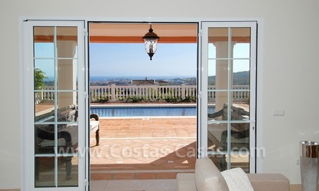 /db/huizen/1327769108terrace_pool_02_107919.jpg.thumb.jpg