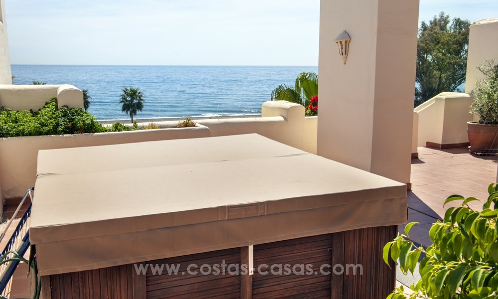 Ático de lujo en venta, primera línea de playa, Nueva Milla de Oro, Marbella - Estepona 22519