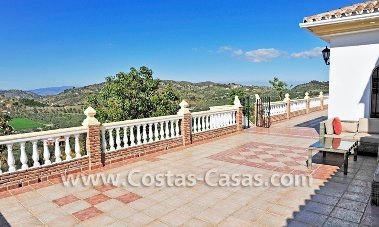 Villa - Finca - Chalet en venta en Monda en la Costa del Sol, Andalucía 10