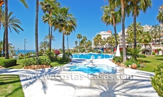 Exclusivo apartamento en primera linea de playa en venta, Nueva Milla de Oro, Marbella - Estepona 24