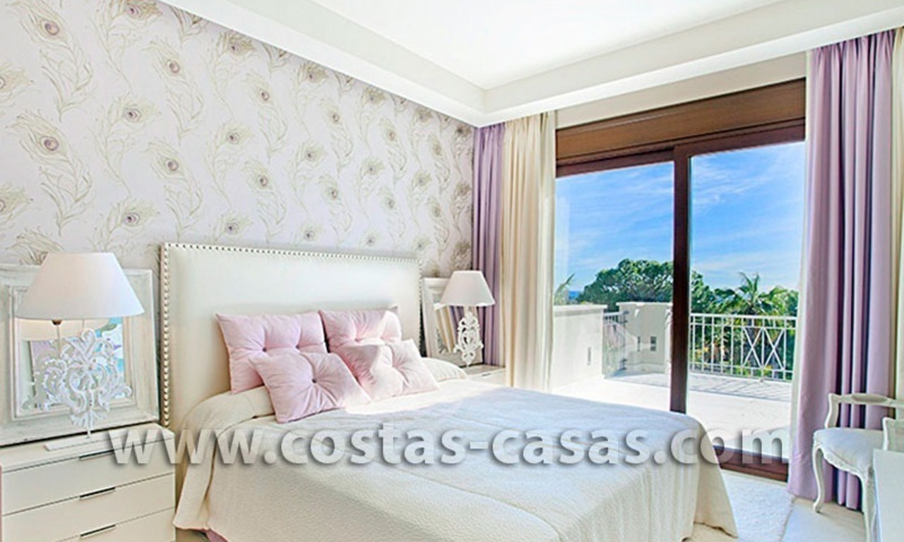 En Venta: Excepcionalmente Bien Ubicada Villa de lujo en Nueva Andalucía, Marbella 12