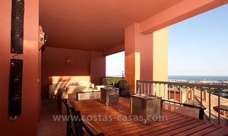En venta: Apartamento de lujo en el Golf Resort entre Marbella, Benahavís y Estepona 4