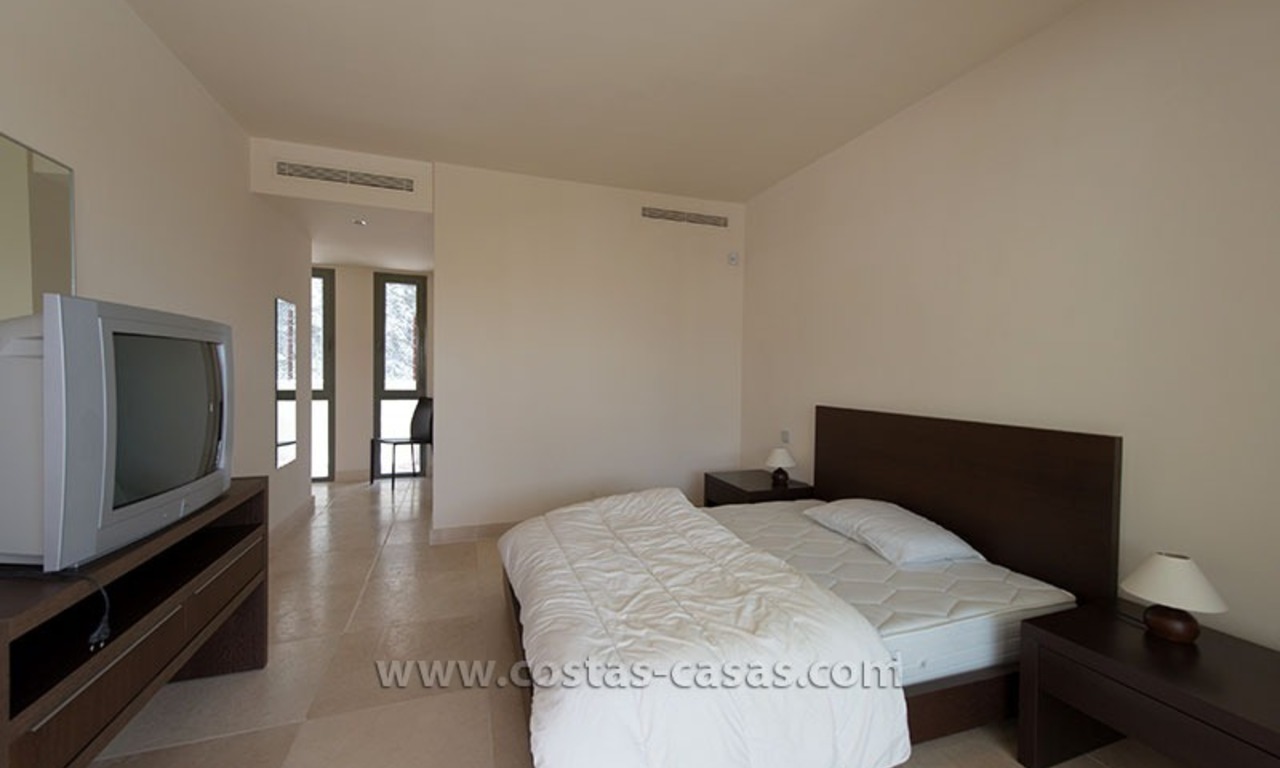 En venta: Apartamento de calidad superior con 2 dormitorios, Golf Resort, Benahavís - Marbella 9