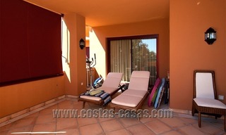 En Venta: Apartamento de playa en Ubicación priveligiada en Marbella Este 16