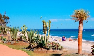 Apartamento en primera línea de playa a la venta, complejo situado frente al mar, Nueva Milla de Oro, Marbella - Estepona 20