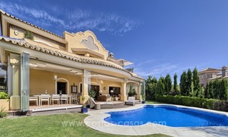 Villa de estilo clásico en venta en Elviria, Marbella 1