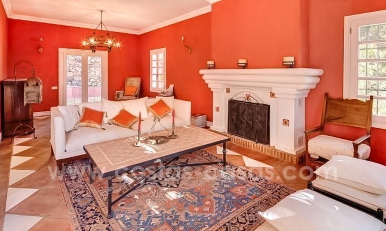 A la venta: Villa encantadora tradicional andaluza, con excelentes vistas al mar en El Madroñal, Benahavis - Marbella 12