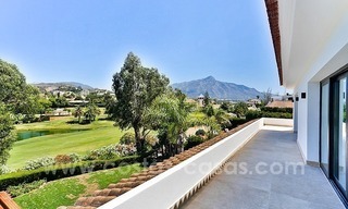 Villa contemporánea en primera línea de golf en venta en Nueva Andalucía - Marbella 5
