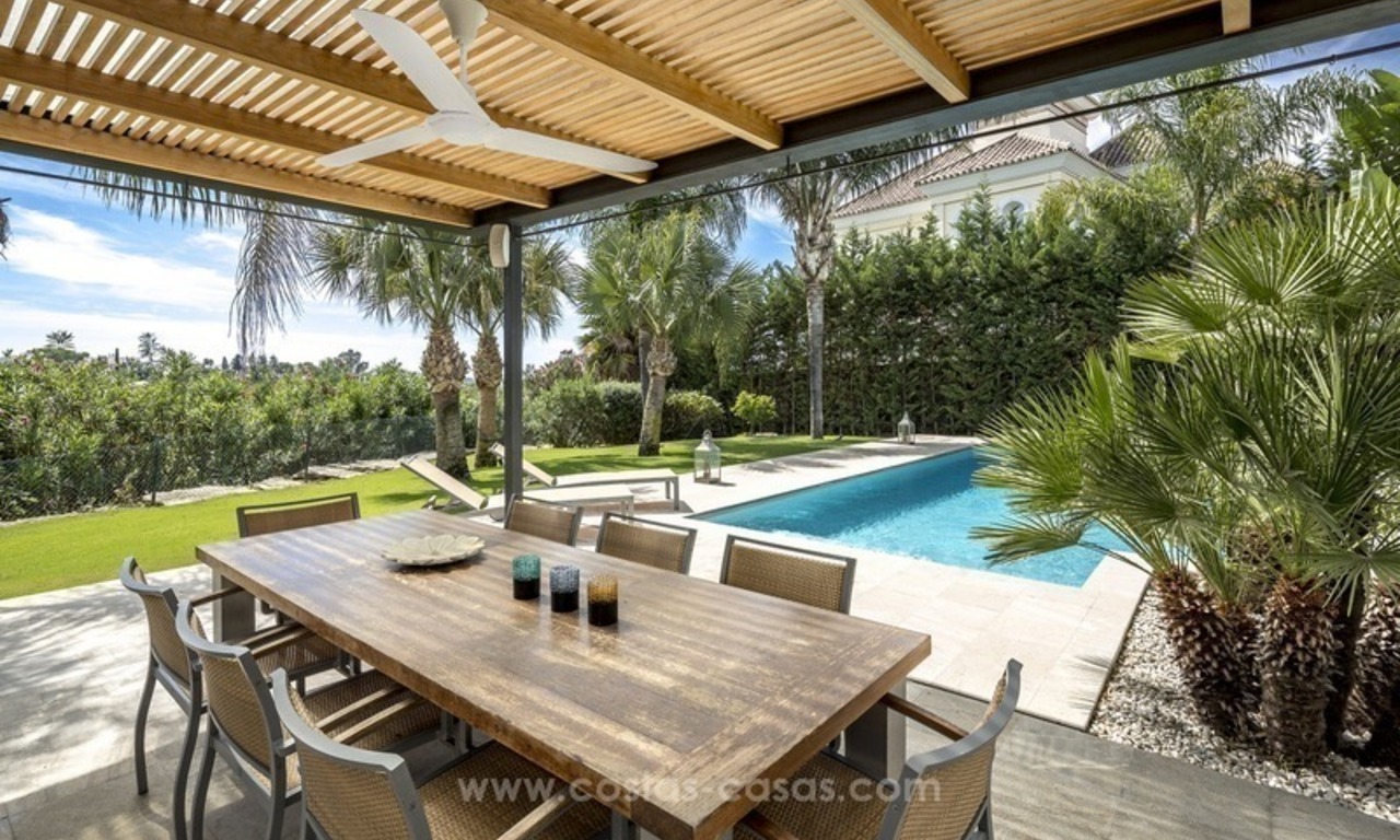 A la venta: Villa de Diseño en primera Línea de Golf, Nueva Andalucía, Marbella 2
