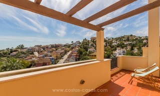 Áticos y apartamentos en venta en Nueva Andalucía, Marbella 1