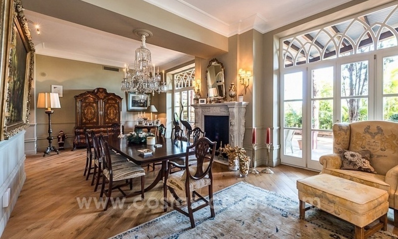 Villa encantadora y renovada en venta en Hacienda Las Chapas - Marbella 15