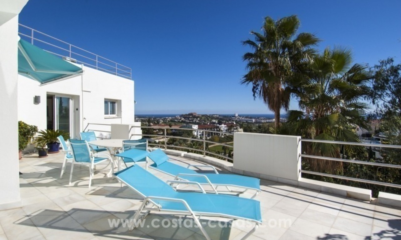 Villa de estilo contemporáneo con vistas al mar en el golf a la venta, zona exclusiva de Nueva Andalucía - Marbella 24