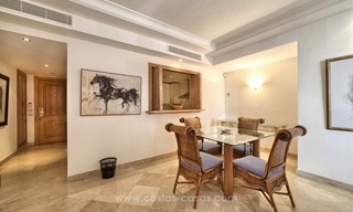Apartamento en venta con vistas al mar en el ala privada del hotel Kempinski, Estepona - Marbella 10