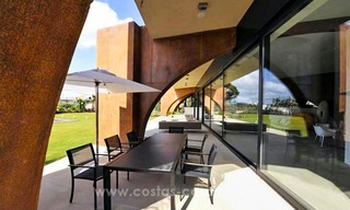 Villa ultra moderna en venta en Benahavis - Marbella 11
