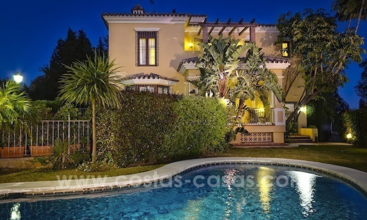 Preciosa y lujosa Villa en venta – Marbella Este 0