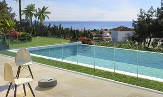 Nueva villa contemporánea en venta con vistas al mar en Estepona 1