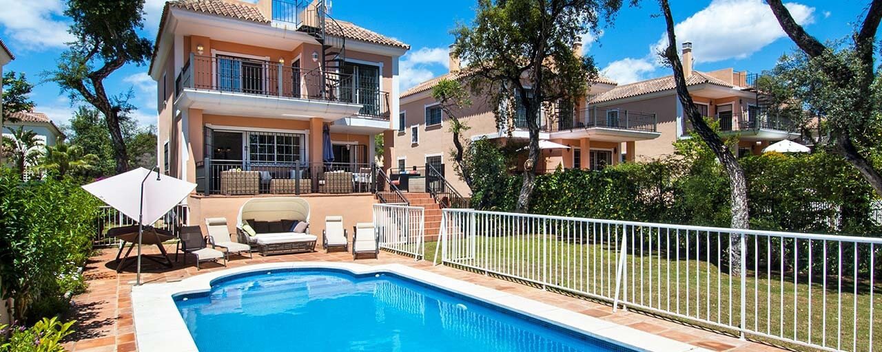 Costas & Casas Marbella Inmobiliaria Venta Villas, Apartamentos Costas & Casas Marbella Inmobiliaria Venta Villas, Apartamentos