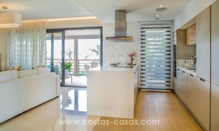Nuevos y modernos apartamentos en venta en Benahavis - Marbella. 7335 