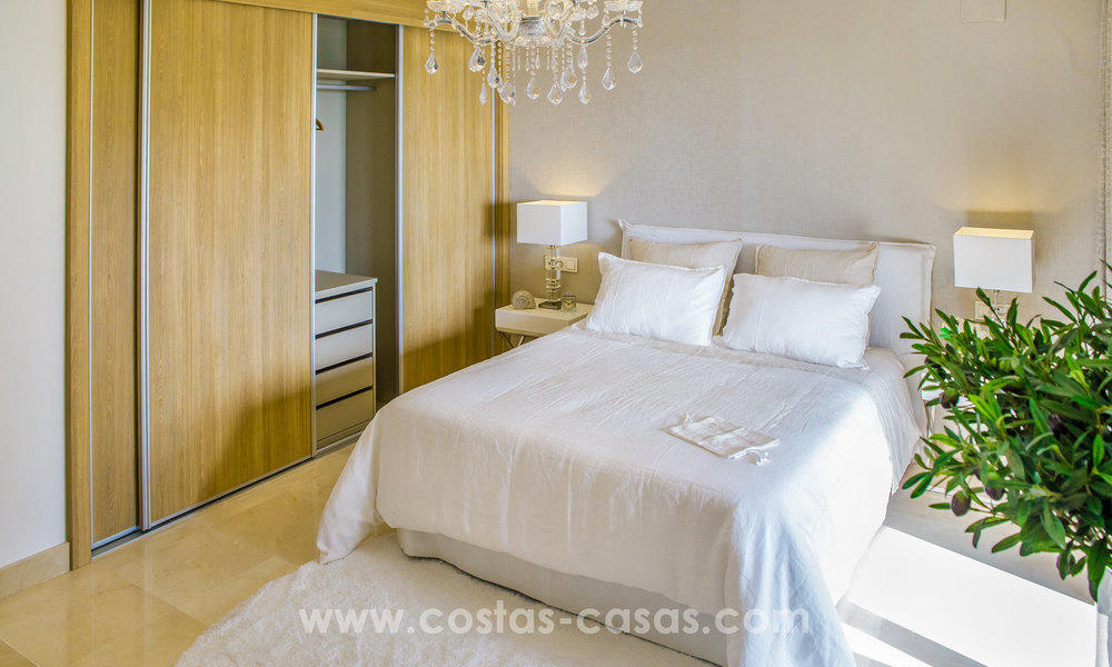 Nuevos y modernos apartamentos en venta en Benahavis - Marbella. 7344