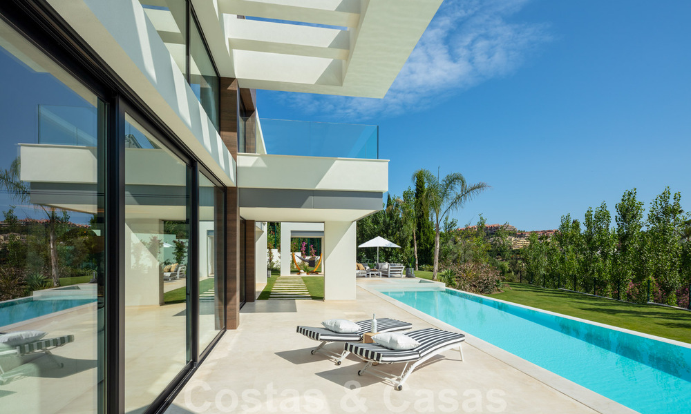 Villa moderna a estrenar en el corazón del Valle del Golf, Nueva Andalucía, Marbella 28949