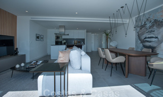 Apartamentos modernos con vistas al mar en venta, Marbella - Estepona 33760 