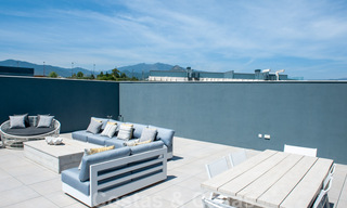 Apartamentos modernos con vistas al mar en venta, Marbella - Estepona 33776 
