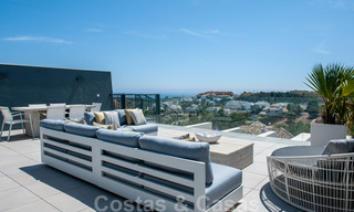 Apartamentos modernos con vistas al mar en venta, Marbella - Estepona 33777 