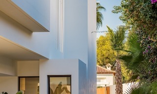 Villa nueva, Ultra-Moderna con vistas al Golf en venta en Nueva Andalucía, Marbella 1427 