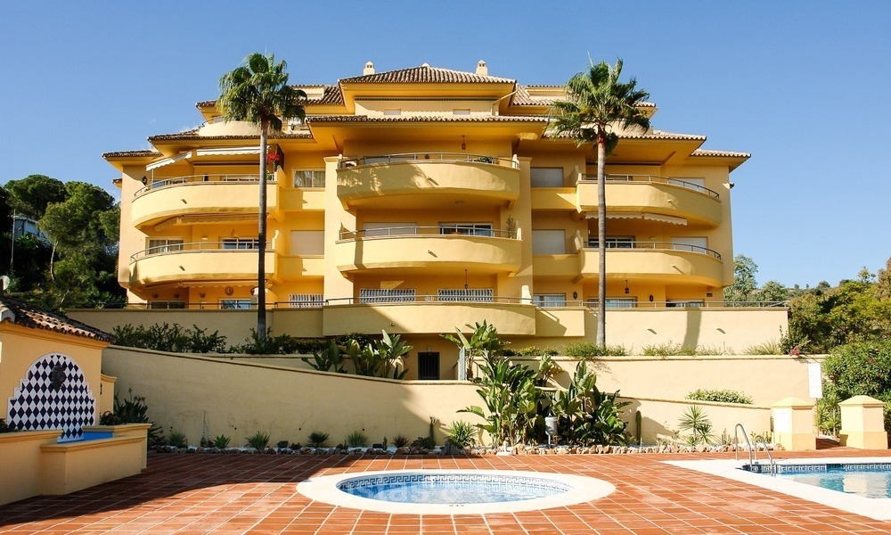 Apartamento de lujo en venta con vistas al mar en Rio Real, Marbella 1785