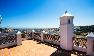 Nuevas villas en venta listas para entrar a vivir, en primera línea de golf de un resort privado, New Golden Mile, Marbella - Estepona 3537 
