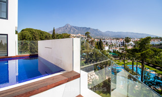 ÚLTIMA UNIDAD! Sólo 8 modernos y exclusivos apartamentos en venta, cada uno con su propia piscina climatizada, en la Milla de Oro - Marbella 4220 