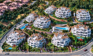 Impresionantes apartamentos de lujo en venta en un exclusivo complejo en Nueva Andalucia - Marbella con vistas al golf y mar 4321 