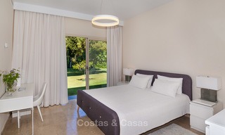 Villa moderna en venta cerca de la playa y golf en Marbella - Estepona 4295 