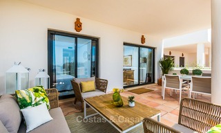 Apartamentos de golf en venta en un resort entre Marbella y Estepona 4471 