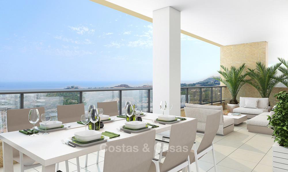 Apartamentos modernos a buen precio con fantásticas vistas al mar en venta en Benalmádena, Costa del Sol 4510