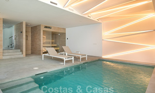 Se vende villa de diseño ultramoderna en primera línea de playa, New Golden Mile, Marbella - Estepona. 34272 