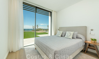 Se vende villa de diseño ultramoderna en primera línea de playa, New Golden Mile, Marbella - Estepona. 34278 