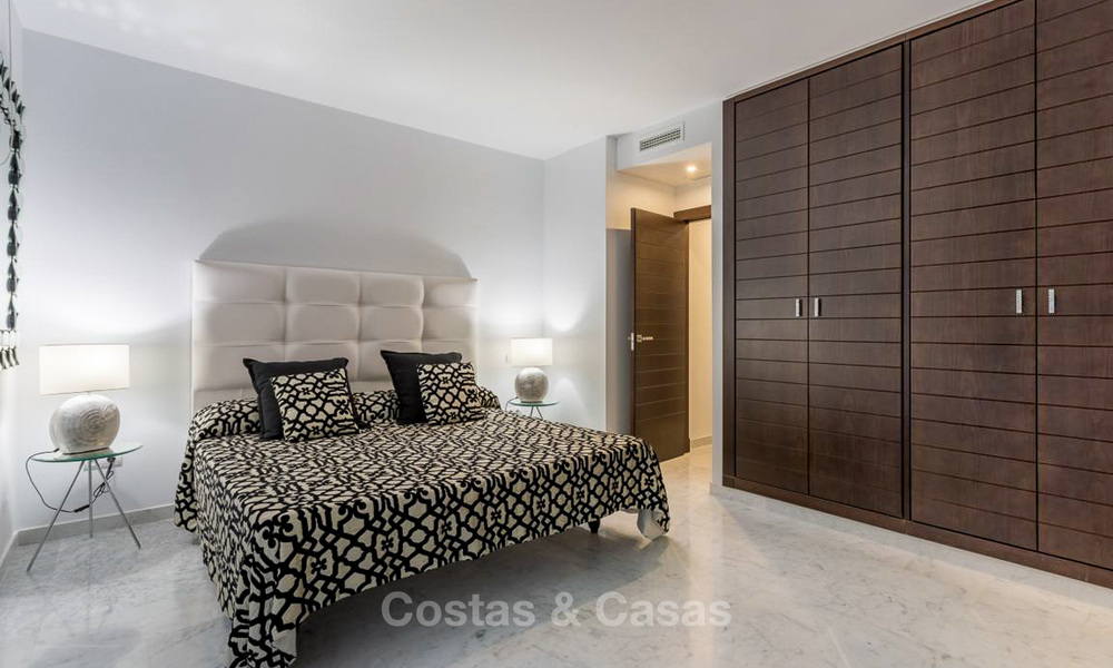 Exquisito y espacioso apartamento de lujo en venta, Marina Puente Romano, Milla de Oro, Marbella 6243