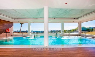 Amplio, luminoso y moderno ático en venta con vistas al golf y al mar en Marbella - Benahavis 7733 