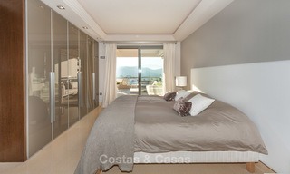 Amplio, luminoso y moderno ático en venta con vistas al golf y al mar en Marbella - Benahavis 7711 