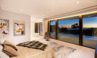 Nuevas villas de lujo contemporáneas con vistas al mar en venta, en una urbanización exclusiva en Benahavis - Marbella 37274 